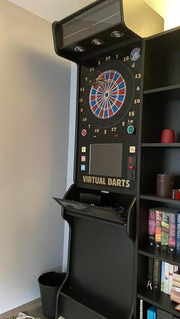 Elektronische darts spelcomputer beschikbaar voor biedingen