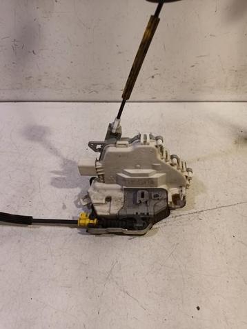PORTIERVANGER CV ELEKTR. LINKS VOOR Q5 (8RB) (8J1837015) beschikbaar voor biedingen