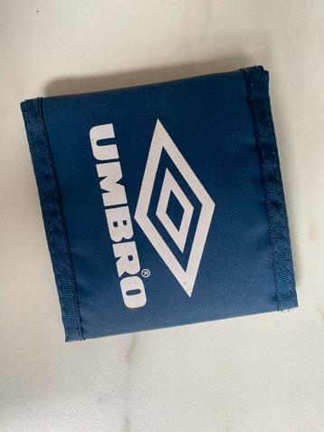 Umbro portemonnee beschikbaar voor biedingen