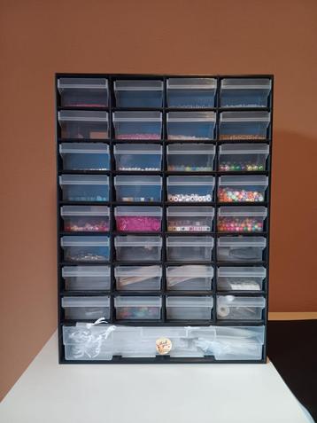 Sieraden maken Te koop  complete en heel uitgebreide set beschikbaar voor biedingen