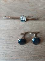 Setje manchetknopen en dasspeld, Ophalen