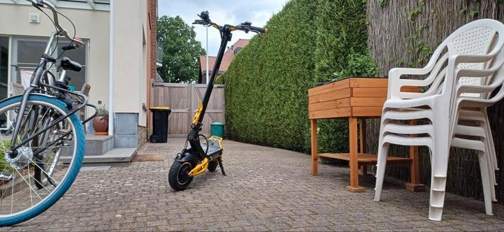 Vsett 10+ E step, Fietsen en Brommers, Steps, Gebruikt, Elektrische step (E-scooter), Ophalen