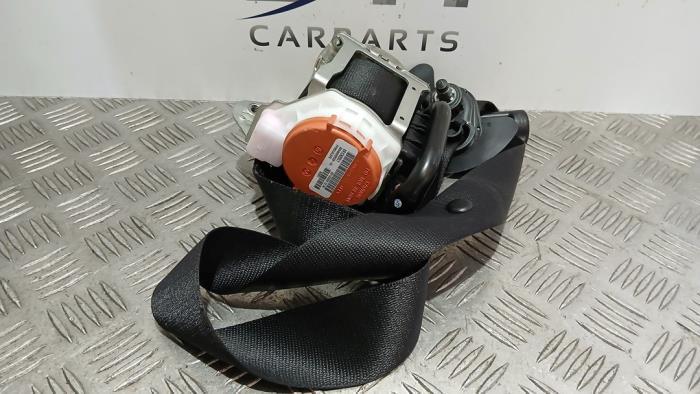 Veiligheidsgordel rechts-voor van een Mercedes B-Klasse, Auto-onderdelen, Interieur en Bekleding, Mercedes-Benz, Gebruikt, 3 maanden garantie