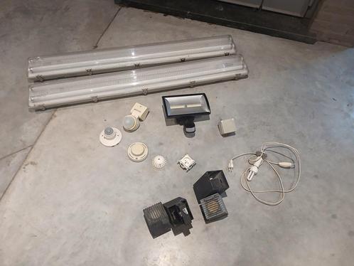 40€ VOOR DE SET VERLICHTING+ELEC-APPARATUUR NIEUW=+300€, Doe-het-zelf en Bouw, Elektriciteit en Kabels, Gebruikt, Overige typen