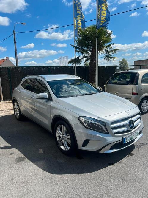 Mercedes Gla 180 1.6 benzine Automaat garantie 69000km!!, Auto's, Mercedes-Benz, Bedrijf, Te koop, GLA, 360° camera, ABS, Achteruitrijcamera