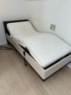 2 x 1-persoons of dubbelbed - Latex matrassen - electrisch, Huis en Inrichting, Slaapkamer | Bedden, Ophalen, Verstelbaar, 90 cm