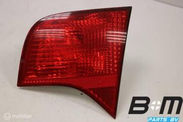 Achterlicht in klep rechts Audi S4 8E Sedan 8E5945094 beschikbaar voor biedingen