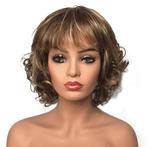 Pruik kort haar met speelse krullen en pony, Verzenden, Nieuw