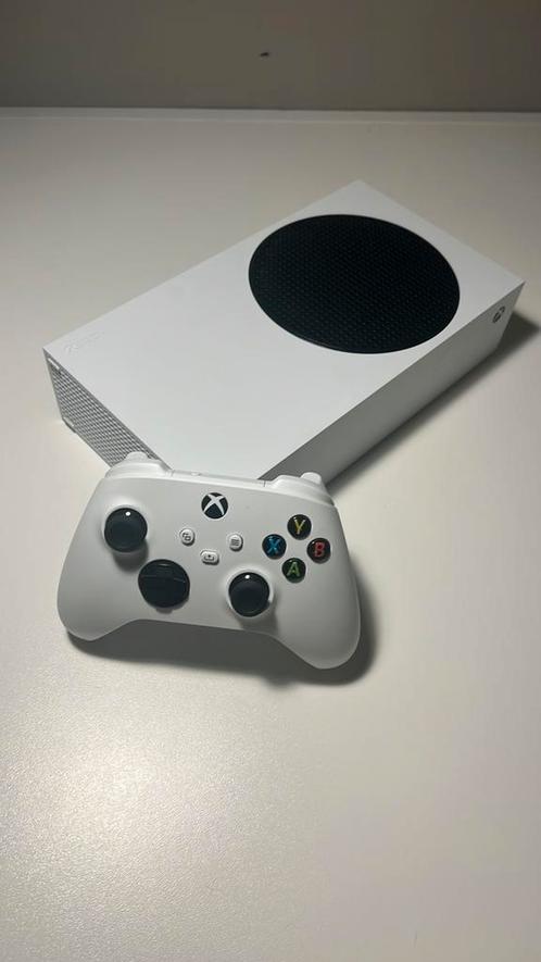 Xbox-serie (inclusief gamepas van 3 maanden!!), Games en Spelcomputers, Spelcomputers | Xbox Series X en S, Zo goed als nieuw