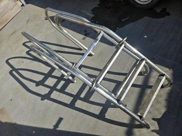 Zwembad ladder inox rvs beschikbaar voor biedingen