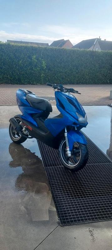 Yamaha aerox bklasse beschikbaar voor biedingen
