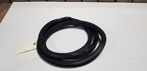 PORTIERRUBBER RECHTS ACHTER Volkswagen Polo VI (AW1), Auto-onderdelen, Overige Auto-onderdelen, Volkswagen, Gebruikt