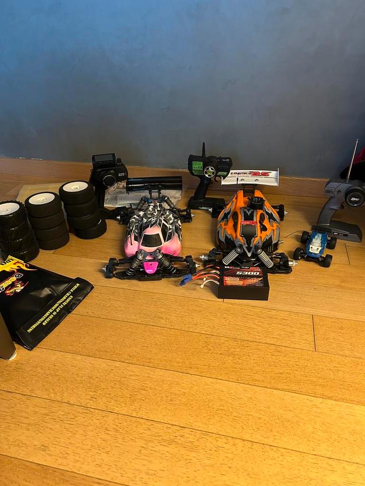 RC-auto's 1/8 elektrisch en thermisch + andere, Hobby en Vrije tijd, Modelbouw | Radiografisch | Auto's, Gebruikt, Auto offroad