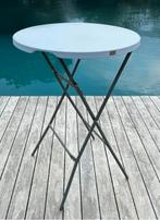 5 Tables mange debout