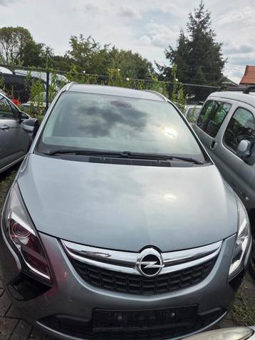 OPEL ZAFIRA 7 plaatsen//EXPORT/HANDELAAR beschikbaar voor biedingen