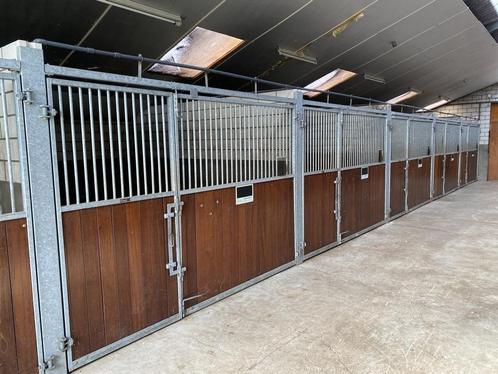 Corton paardenboxen open draaibaar 8 stuks, Dieren en Toebehoren, Stalling en Weidegang