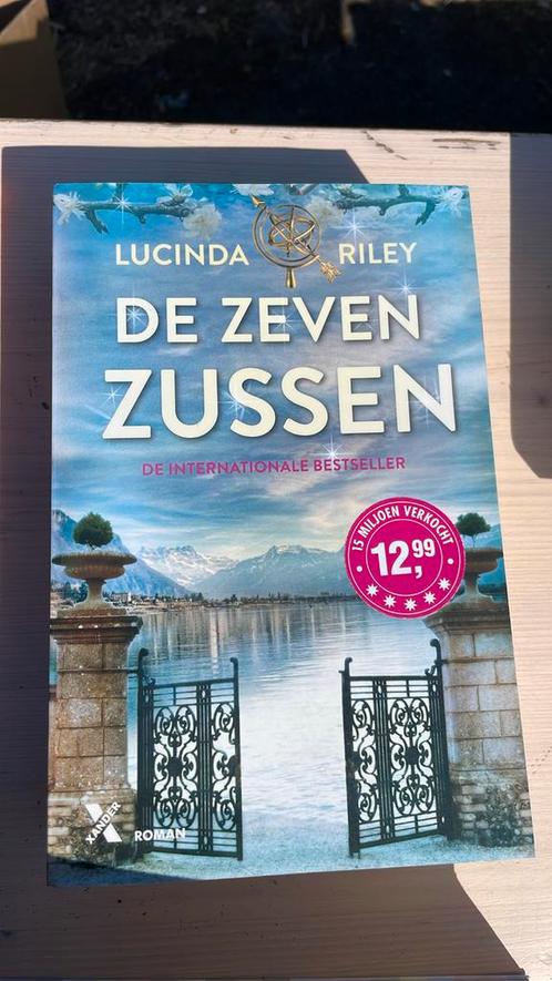 Lucinda Riley - De zeven zussen, Boeken, Literatuur, Zo goed als nieuw, Ophalen of Verzenden