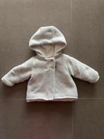 NIEUW Heerlijk zacht vestje - maat 3 mnd, Enlèvement ou Envoi, Neuf, Garçon ou Fille, Pull ou Veste