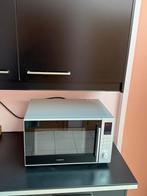 Vrijstaande combimagnetron, Elektronische apparatuur, Ophalen, Zo goed als nieuw, Grill