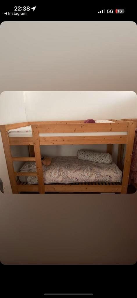 Massief hout stapelbed, Kinderen en Baby's, Kinderkamer | Stapelbedden en Hoogslapers, Zo goed als nieuw, Stapelbed, Ophalen