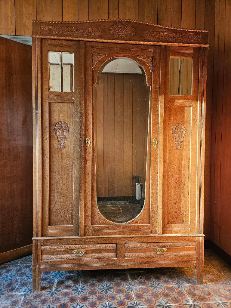 Mooie brocante slaapkamerkast, Antiek en Kunst, Curiosa en Brocante, Ophalen