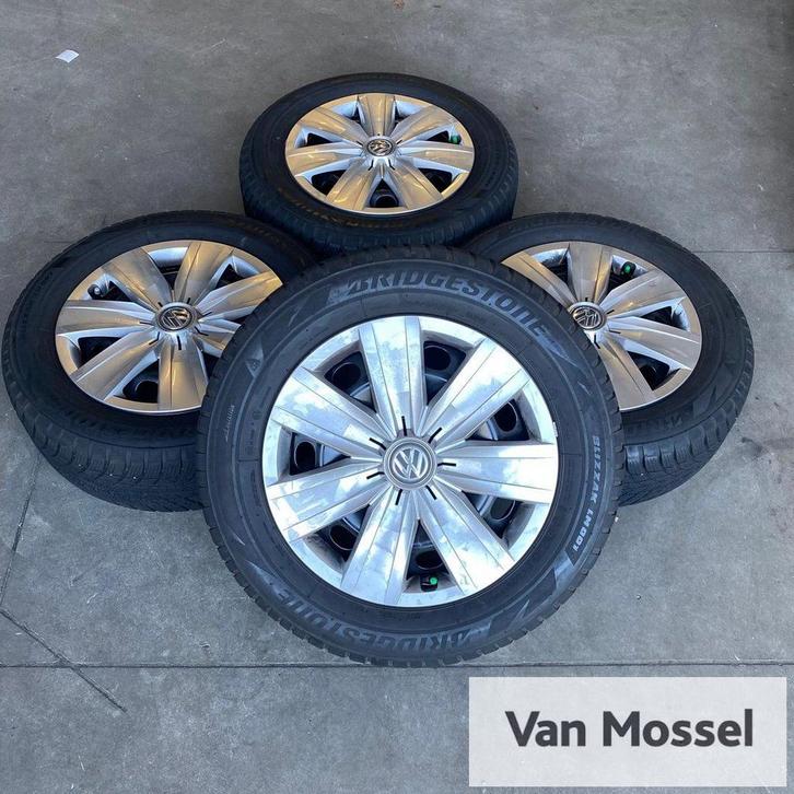 VW T-Roc Bridgestone Blizzak LM001 205/60/R16 92H, Auto-onderdelen, Banden en Velgen, Banden en Velgen, Winterbanden, 16 inch