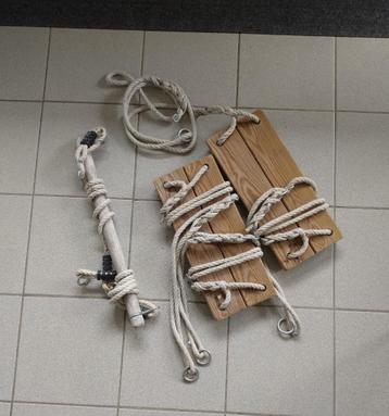 2 x schommelzitje en trapeze, Kinderen en Baby's, Speelgoed | Buiten | Speeltoestellen, Ophalen, Zo goed als nieuw, Schommel