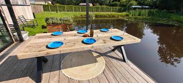 Nieuwe steigerhouten tafel met stalen X-poten – actieprijs  beschikbaar voor biedingen
