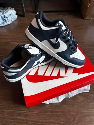 Nike dunk low retro 44 beschikbaar voor biedingen