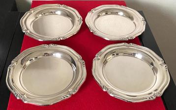 4 Petites Assiettes en Argent B.Wiskemann Poinçonnées