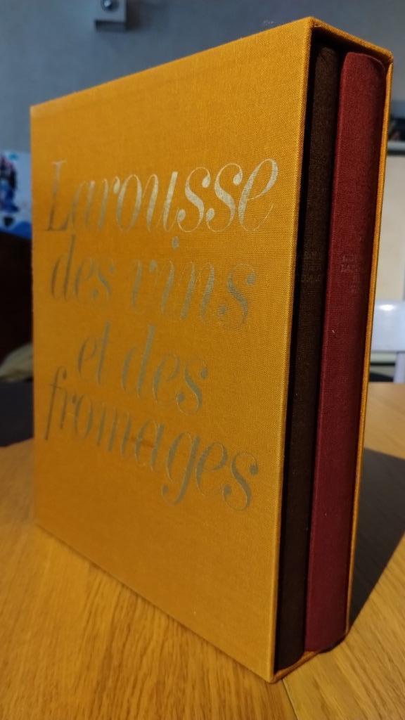 LAROUSSE DES VINS ET DES FROMAGES, 2 volumes, 1979, Boeken, Encyclopedieën, Gelezen, Complete serie, Overige onderwerpen, Ophalen