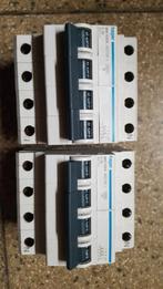 Automatische zekering 4 polig 32A, Doe-het-zelf en Bouw, Elektriciteit en Kabels, Ophalen of Verzenden, Nieuw