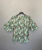Blouse met pofmouwen en kleurrijk motief in aardse tinten (L, Ophalen of Verzenden, Nieuw, Maat 42/44 (L), Groen
