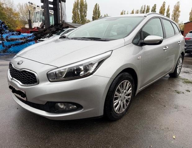 Kia Ceed SW 1.4 CVVT *112000KM, Auto's, Kia, Bedrijf, Te koop, XCeed, Airconditioning, Benzine, Euro 5, Break, 5 deurs, Handgeschakeld