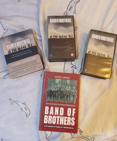 band of brothers   dvd's / boek / vhs, Verzamelen, Militaria | Tweede Wereldoorlog, Verzenden