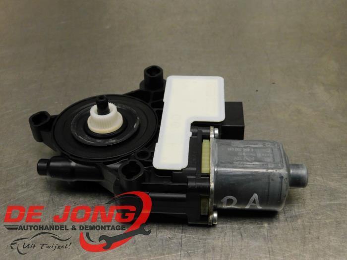 Moteur de vitre portière d'un Skoda Kodiaq, Autos : Pièces & Accessoires, Carrosserie & Tôlerie, Skoda, Utilisé, 3 mois de garantie