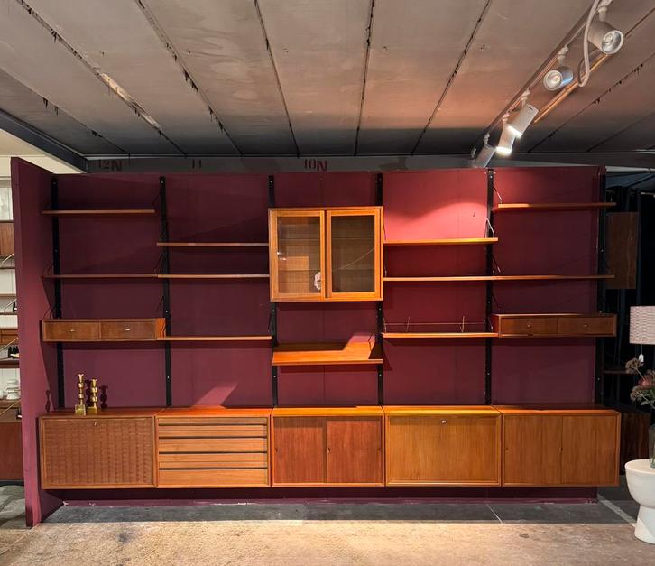 Poul Cadovius by Royal System vintage modulair wandsysteem, Antiek en Kunst, Curiosa en Brocante, Ophalen of Verzenden