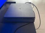 Playstation 4 500GB inc 2 controllers + laadstation, Ophalen, Zo goed als nieuw