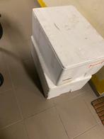 2 Isomo dozen (piepschuim)GRATIS, Doe-het-zelf en Bouw, Ophalen, Zo goed als nieuw