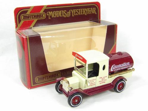 KA08 - Models of Yesteryear - Y03 Ford Tanker Carnation (1), Hobby en Vrije tijd, Modelauto's | 1:43, Ophalen of Verzenden