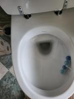 Inbouwreservoir met hangtoilet, Doe-het-zelf en Bouw, Ophalen, Zo goed als nieuw, Steen, Toilet