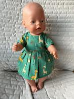 337. Babyborn: Nieuw groen jurkje met giraffen, Kinderen en Baby's, Ophalen of Verzenden, Nieuw, Babypop