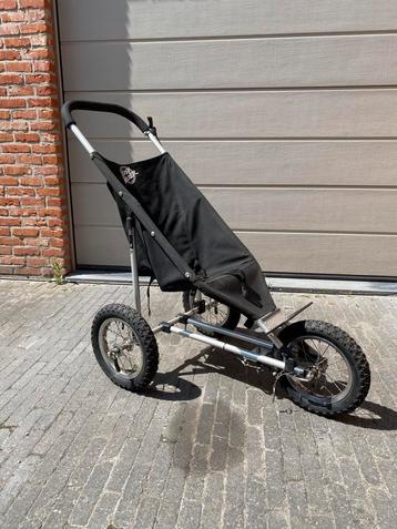 Buggy beschikbaar voor biedingen