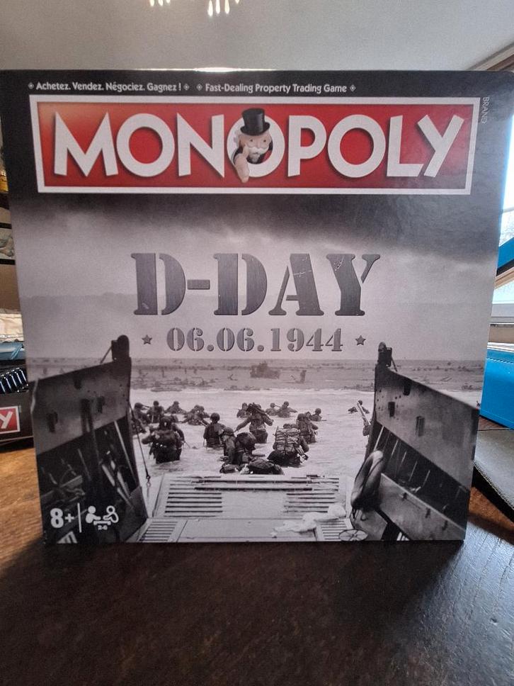MONOPOLIE D-DAY, Hobby en Vrije tijd, Gezelschapsspellen | Bordspellen, Zo goed als nieuw, Vijf spelers of meer, Ophalen of Verzenden