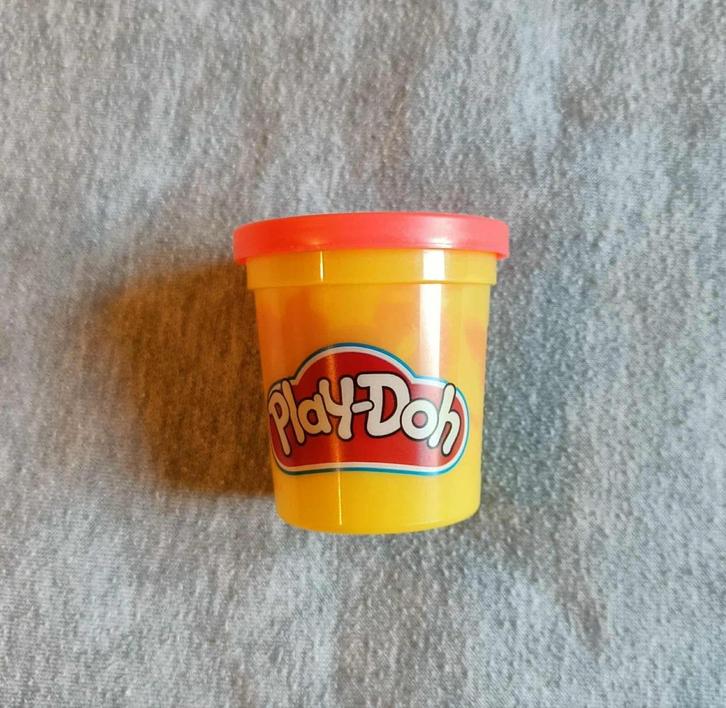 Play-Doh - Roze/Oranje - Sensorisch - Creatief - €2, Kinderen en Baby's, Speelgoed | Educatief en Creatief, Gebruikt, Bouwen, Ontdekken