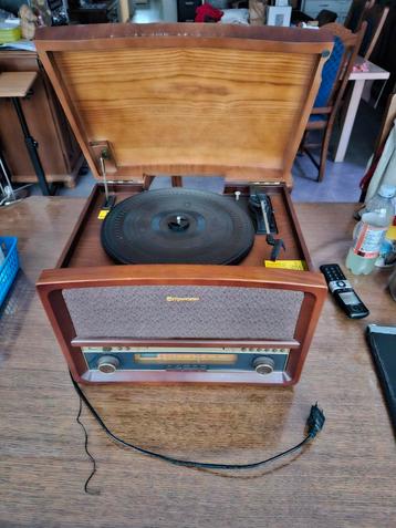 Radio, platenspeler, cd en kastenspler in 1 beschikbaar voor biedingen