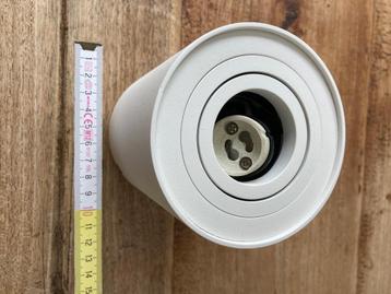 Lot de 4 spots beschikbaar voor biedingen