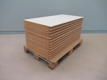 Formica wit laminaat panelen, MDF 1260x605mm beschikbaar voor biedingen