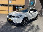 Nissan Qashqai tekna 1.6 163pk 2015 138.000 km, Auto's, Nissan, Voorwielaandrijving, Zwart, Wit, Leder