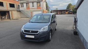 Peugeot Partner 2015 - 3 Places beschikbaar voor biedingen